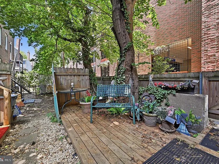 1 W Athens Ave #1/2-C — Photo 21
