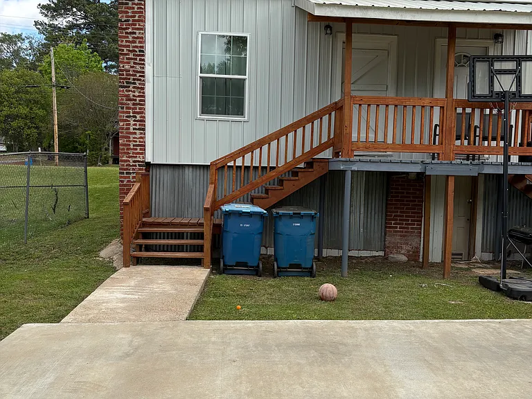 508 W Elm St #W — Photo 20