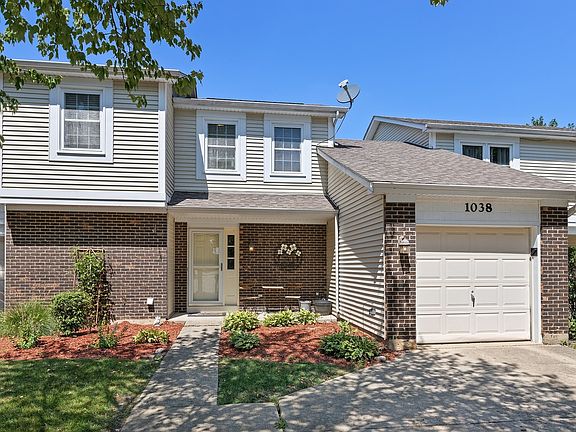 2nd image of 1038 Colony Lake Dr