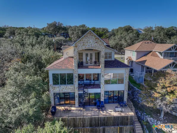 1745 Lakeside Dr W, Canyon Lake, TX 78133