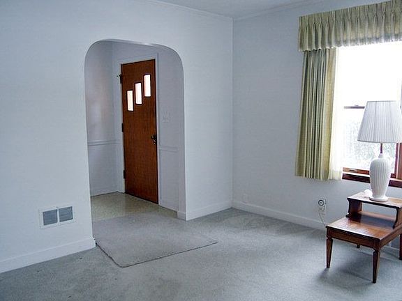 2nd image of 501 Clifton Blvd