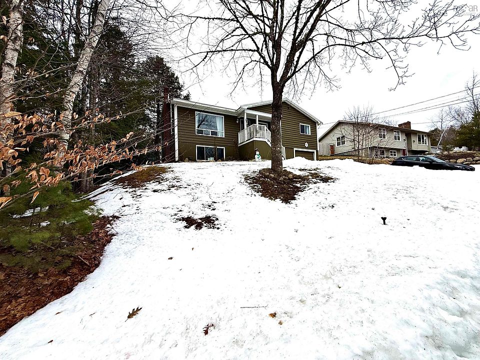 1st image of 102 Elizabeth Ave