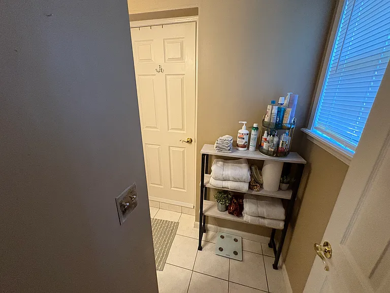 1001 Crawford Cir — Photo 23