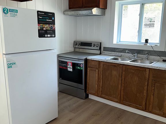 5th image of 14300 Honore Ave #1