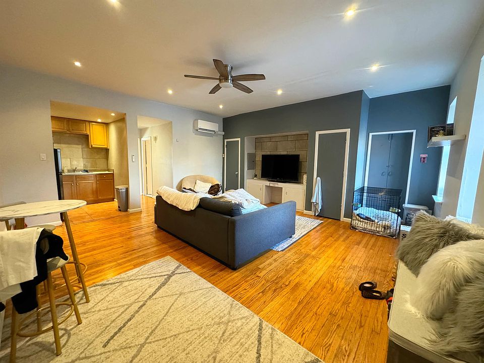 1st image of 322 S 11th St #11154419