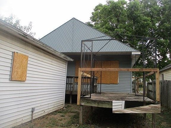 2nd image of 807 S 13th St