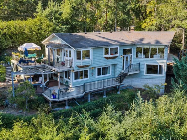 6693 Genoa Bay Rd, North Cowichan, BC V9L 5Y7