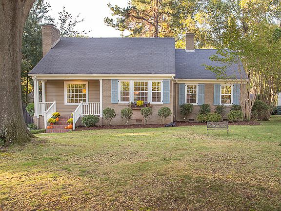2nd image of 4867 Mendenhall Pl