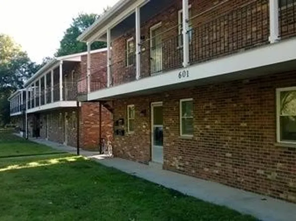 601 S Walnut St, O'Fallon, IL 62269