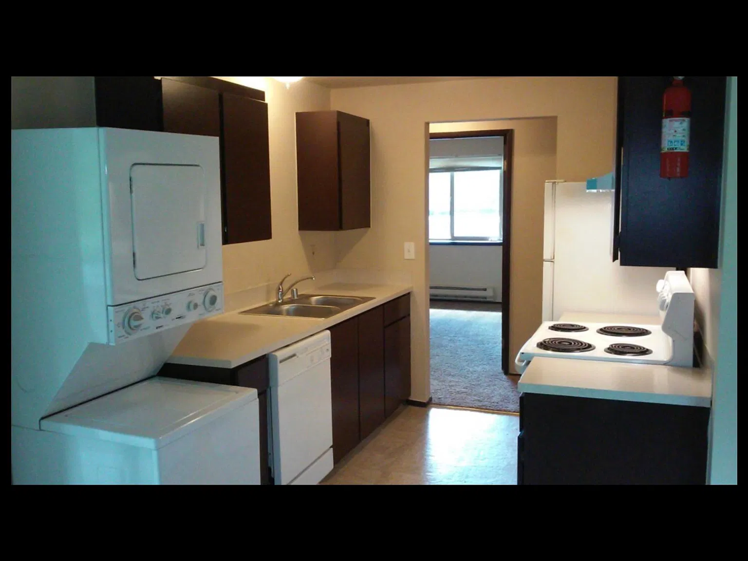 2 bed, 900 sqft, $1,425 — Photo 2