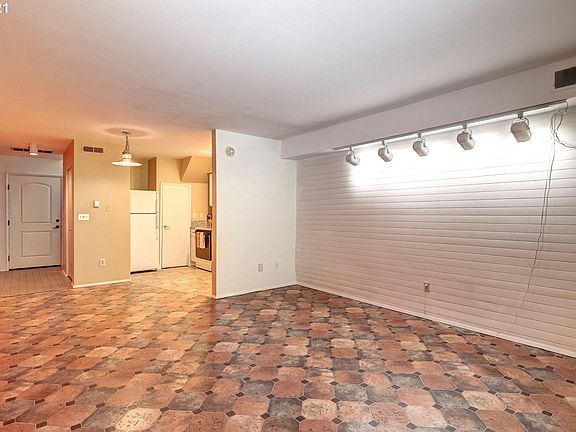 3rd image of 8508 SW Brightfield Cir
