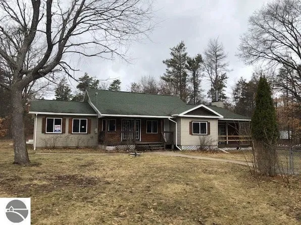 10842 Chase Bridge Rd, Roscommon, MI 48653