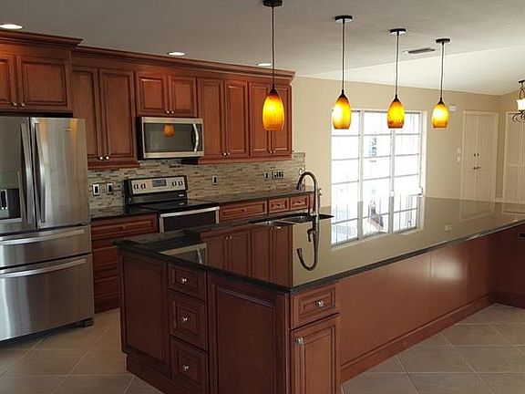3rd image of 645 Monaco Dr