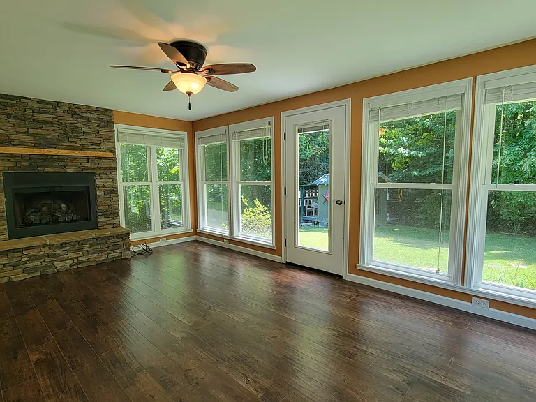 425 Panther Gap Rd — Photo 11