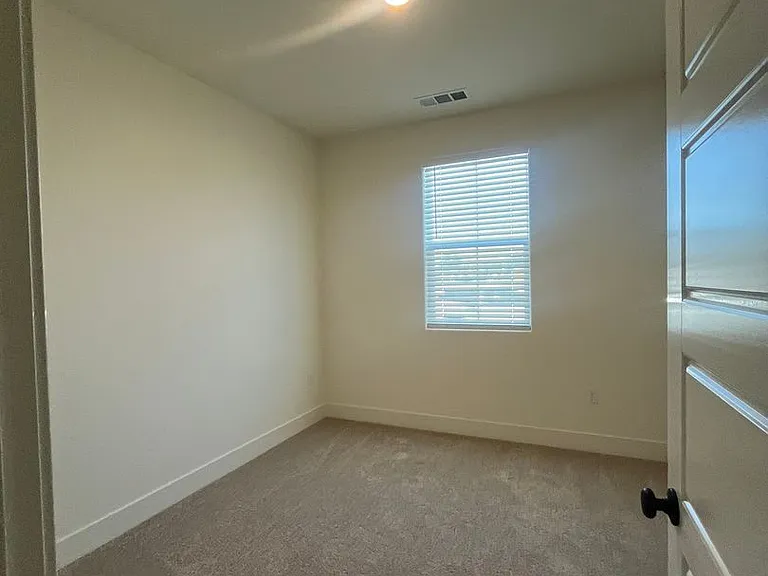 2312 N Kayenta St — Photo 22