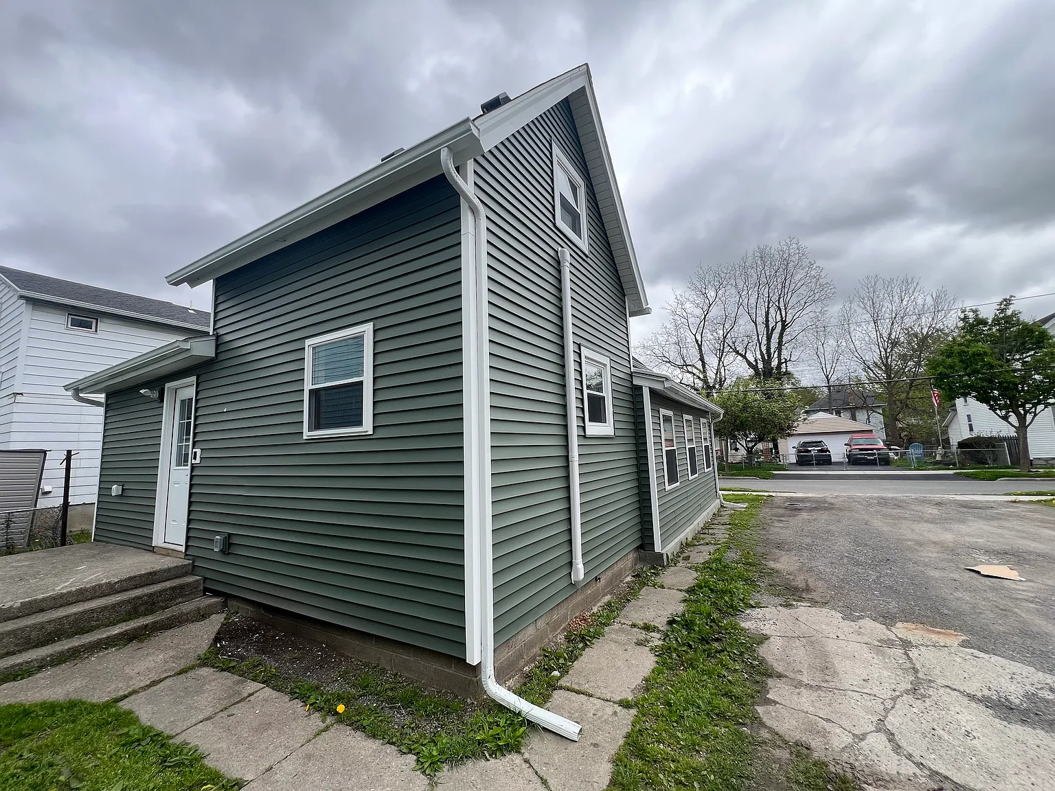 2 bed, 1265 sqft, $2,100 — Photo 4