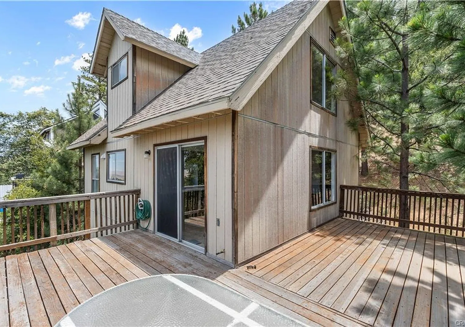Wonderful Chalet Style Home with amazing Mountains Views — Photo 1