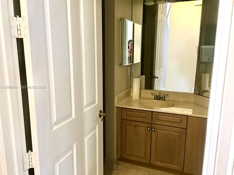 7477 NW 114th Ter — Photo 12