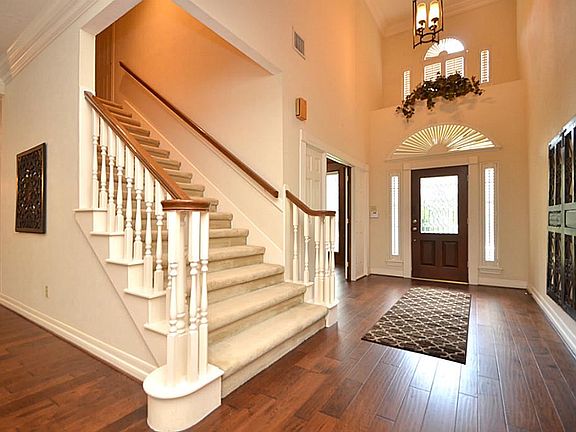5th image of 1606 Pebble Chase Dr