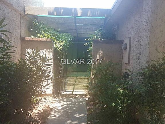 2nd image of 2444 Domingo St