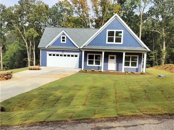 41 College Heights Pl, Franklin Springs, GA 30662