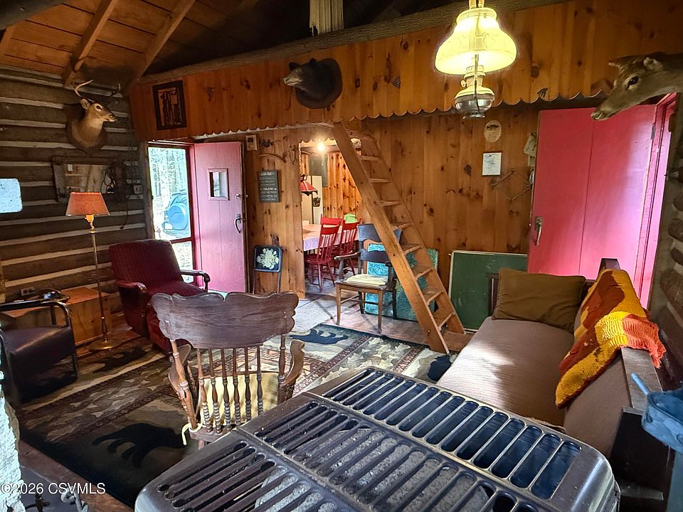 7th image of 73 School House Rd
