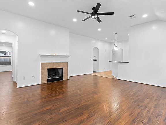 5th image of 15323 Redbud Berry Way