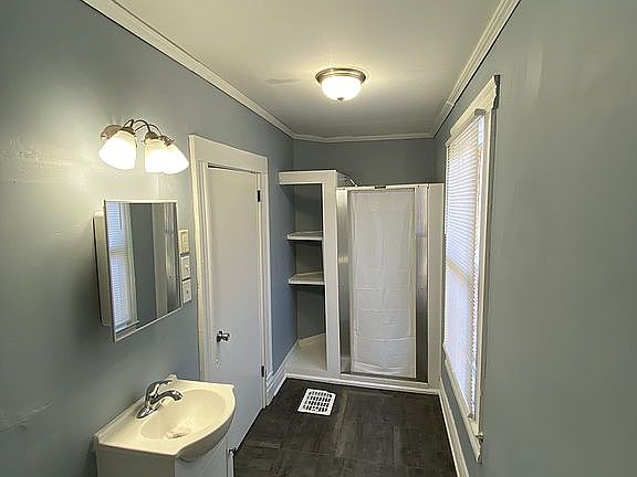 2nd image of 623 Ruddle Ave