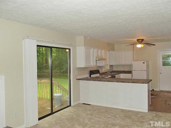 5th image of 419 Delvin Ln