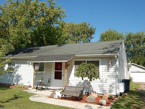 1st image of 2739 E Walton Blvd