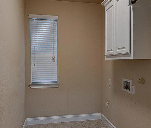 3rd image of 2826 Exeter Dr #2826