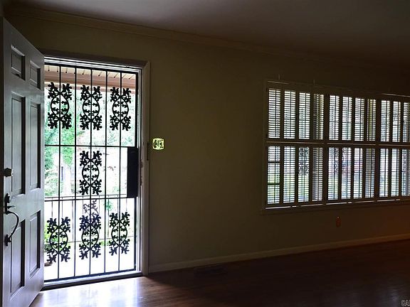 5th image of 606 N Bryan St