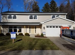 1110 E Clarendon St, Arlington Heights, IL 60004