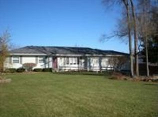 914 Old Ralston Rd, Machesney Park, IL 61115