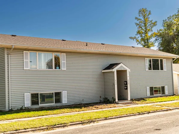 622/624 3rd Ave NW, East Grand Forks, MN 56721