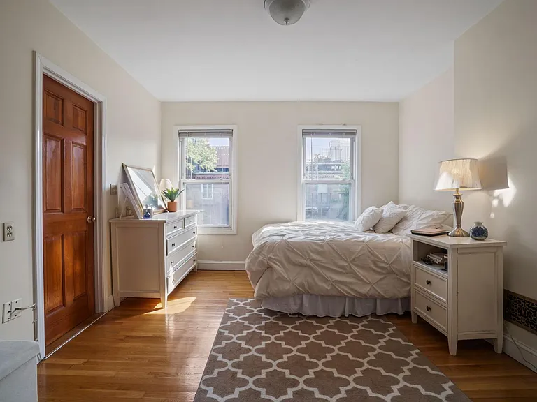 28 Milford St #3 — Photo 13