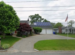 59 Arcadia Blvd, Springfield, MA 01118