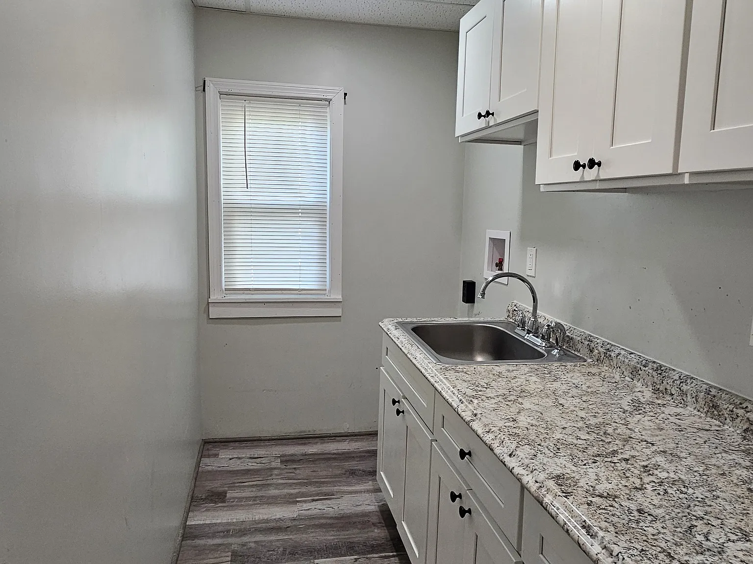 34 Alder St — Photo 2