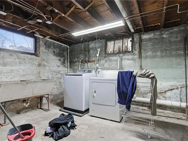 44 Holburn Ave — Photo 23