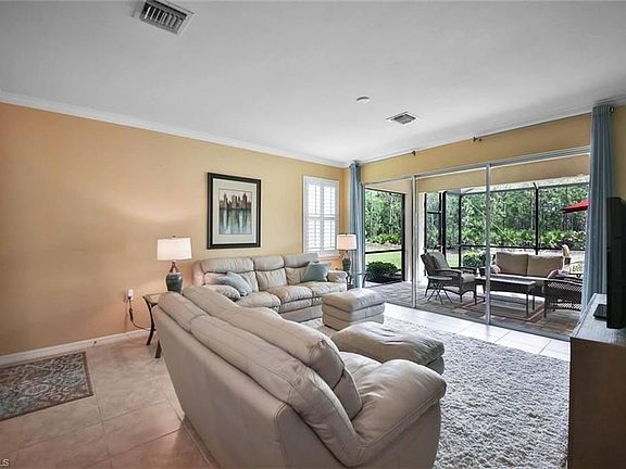 4th image of 10710 Cetrella Dr