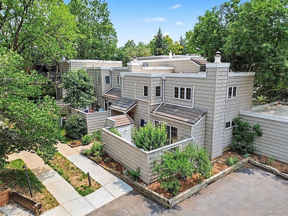 1st image of 4660 Macarthur Lane