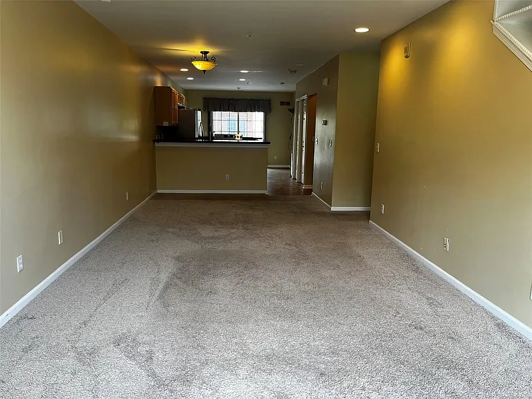 3177 Newbury Pl — Photo 6