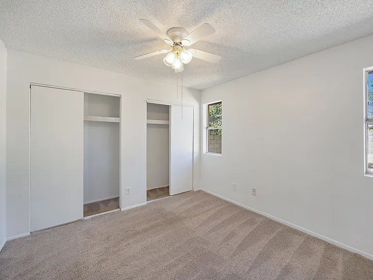 1826 W Behrend Dr — Photo 17