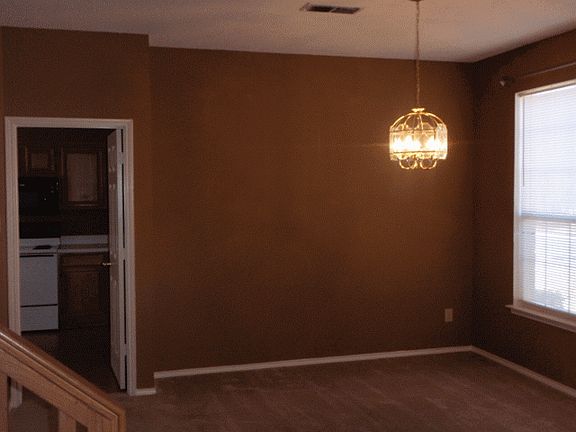 5th image of 7717 Blossom Dr