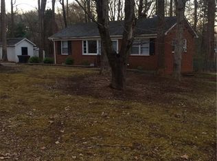 4915 W Kenview St, Greensboro, NC 27410