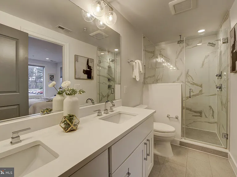 4335 Harrison St NW #5 — Photo 16