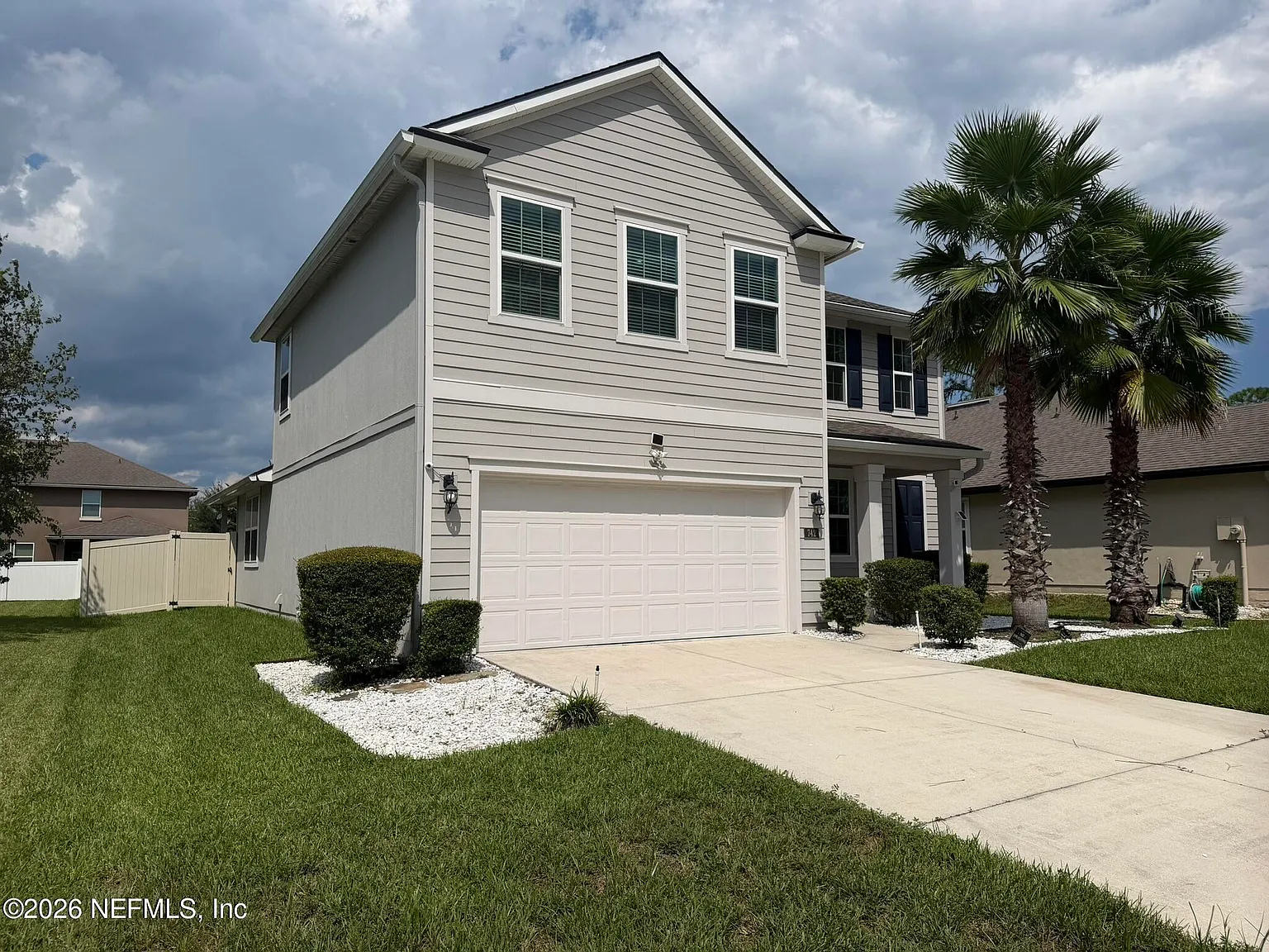 4 bed, 2.5 bath, 2261 sqft, $2,550 — Photo 2