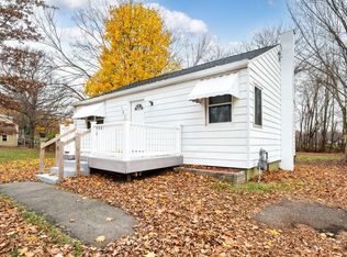 183 Elmside Rd, Benton Harbor, MI 49022