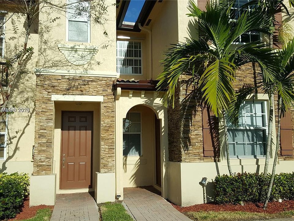 1st image of 1720 NE 33rd Ave #1085