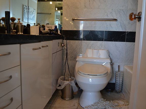 5th image of 150 West 56th Street #3202
